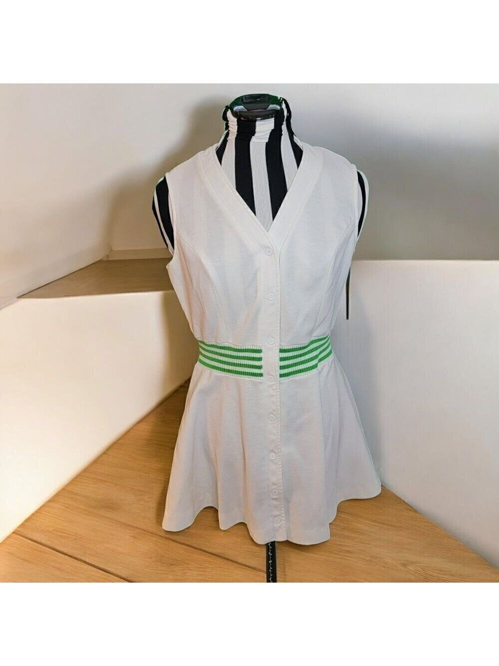 Vintage 1970s Loomtogs White Tennis Dress w/ Green Stripe Waist – Bust 36